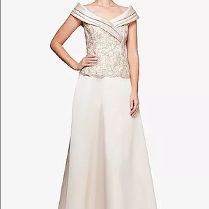 Champagne off the shoulder SZ 12 NWT